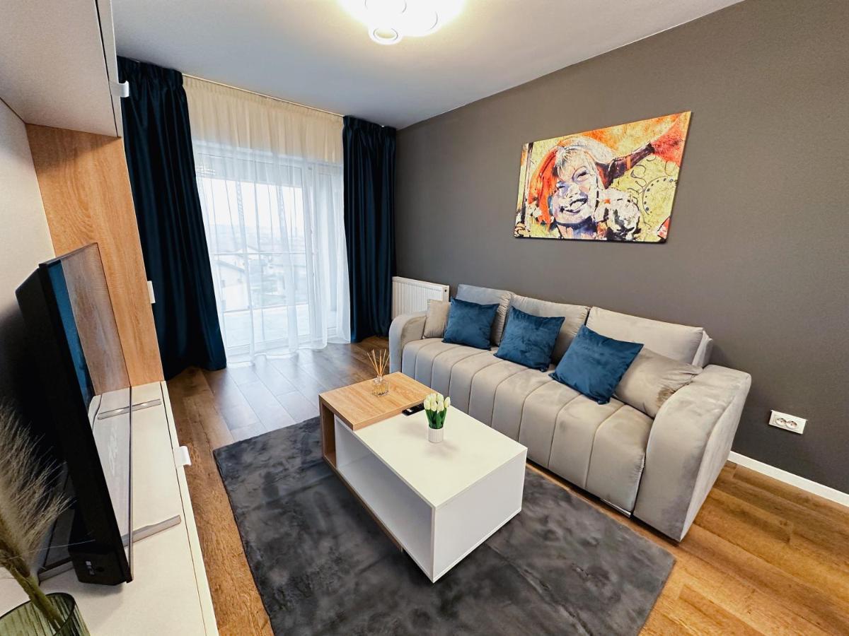 Apartament cu 1 dormitor şi terasă