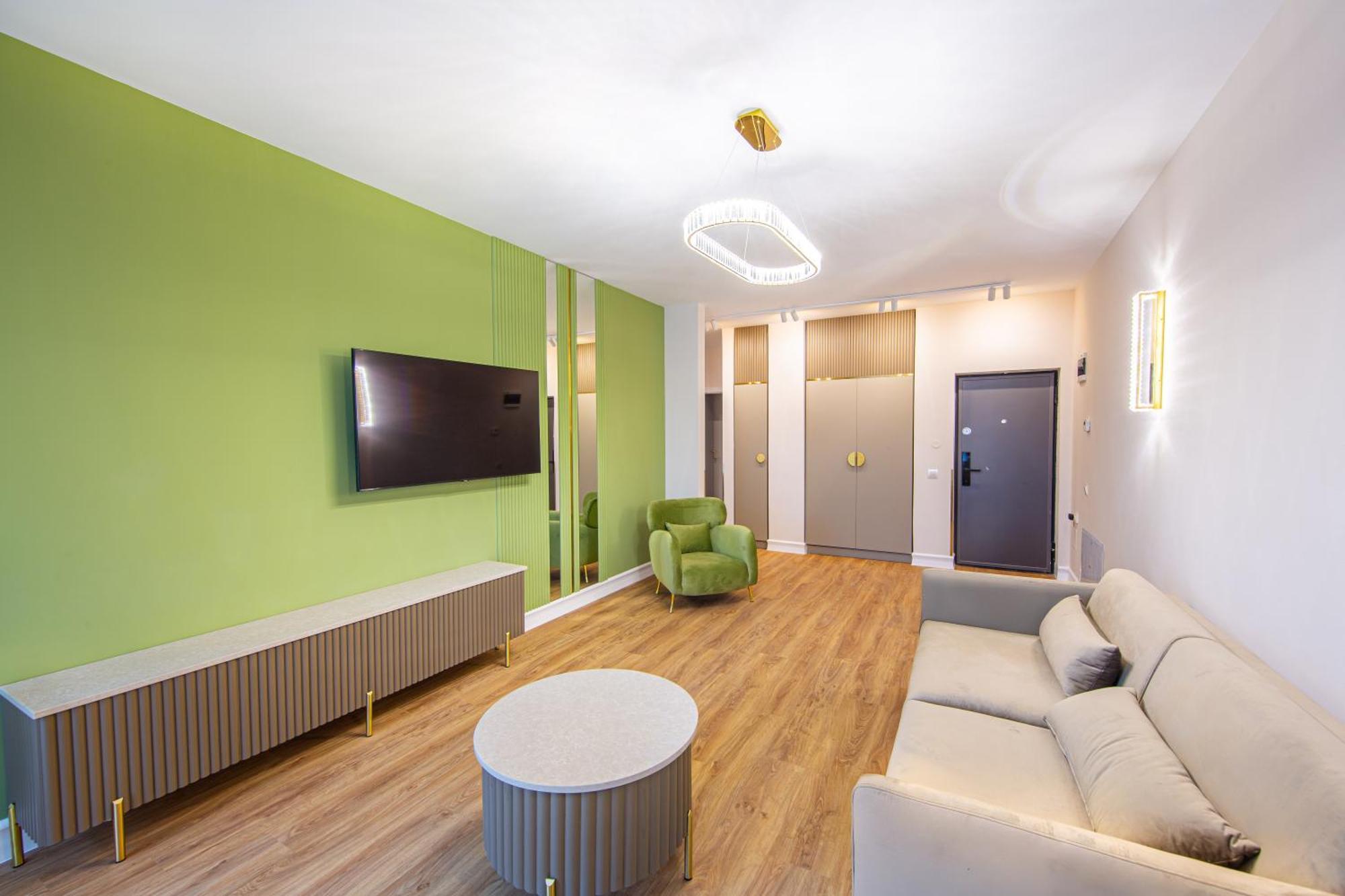 Apartament superior cu balcon