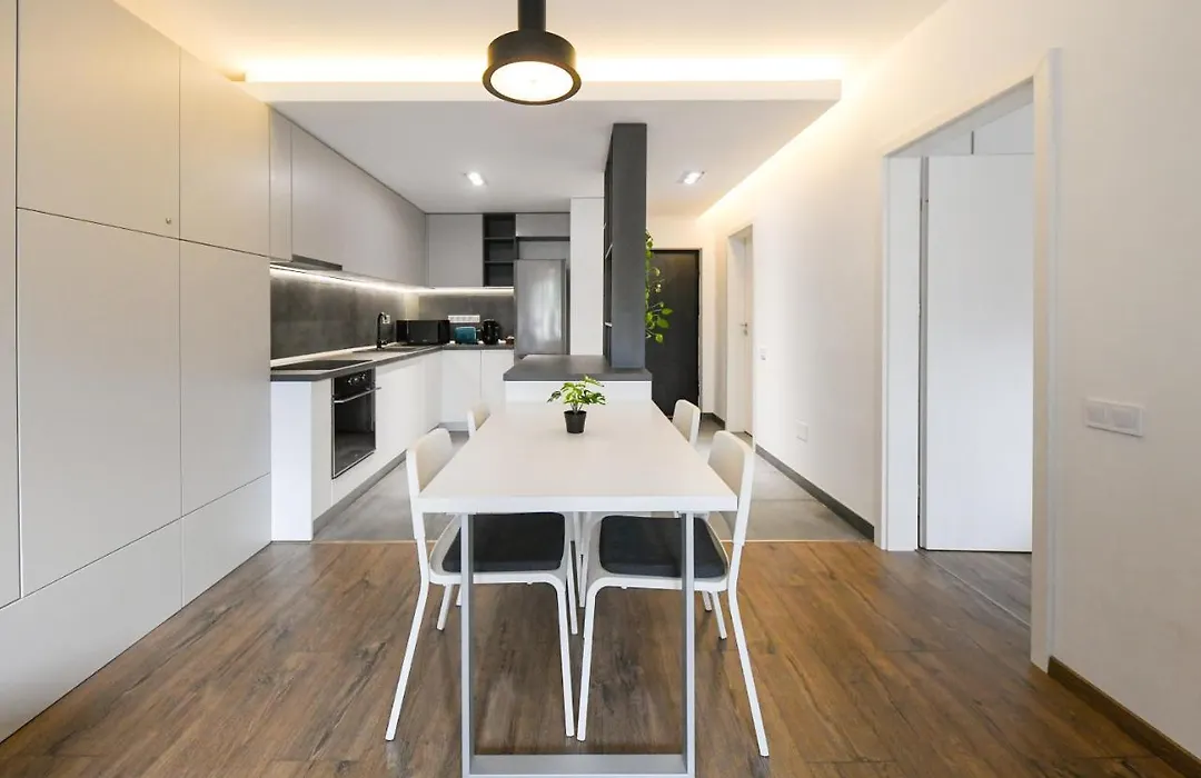 Modern Apartment In A Quiet Area-1