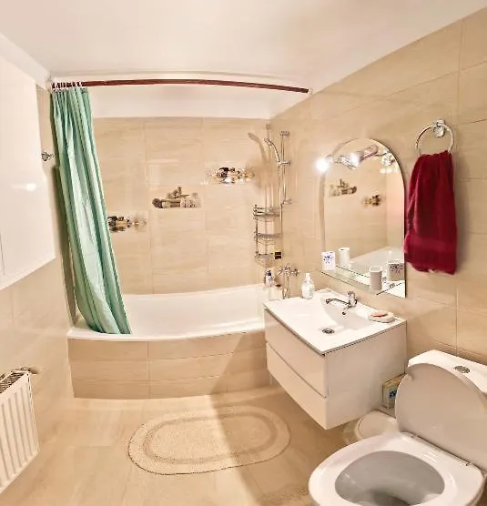 Apartament 2 camere cu loc de parcare-1