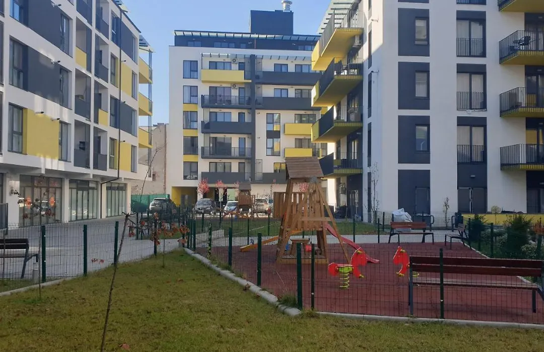Ultracentral 5* Boutique Hotel Style Apartment. Brand New. 2 Rooms. Spacious. Free Parking-1