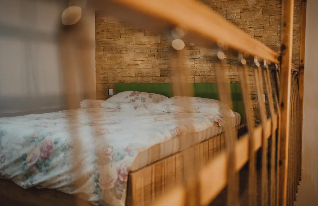 The Downtown Nest-1