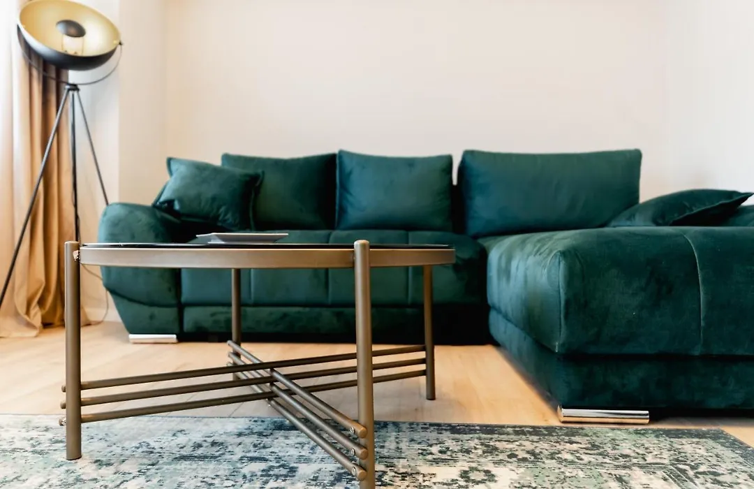 Beautiful And Cozy 2 Bedroom Apartment With Living Room Loft-1