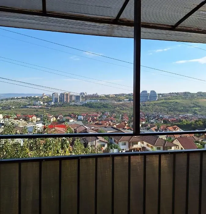 Quinet Apartament-1