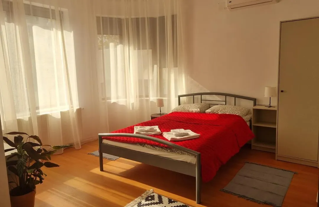 Flower Inn - Apartament 1-1