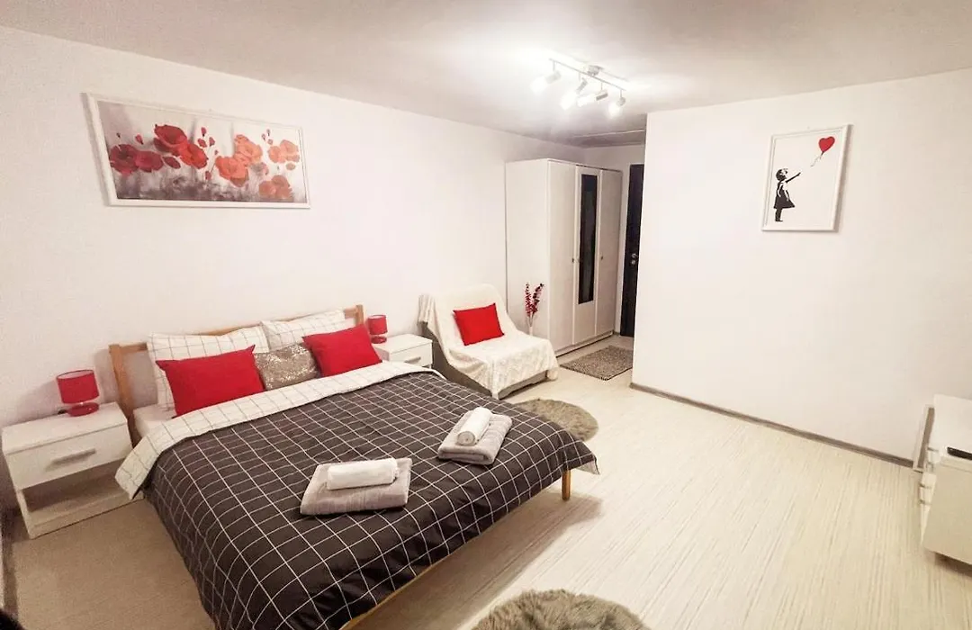 Buzz Apartment-1