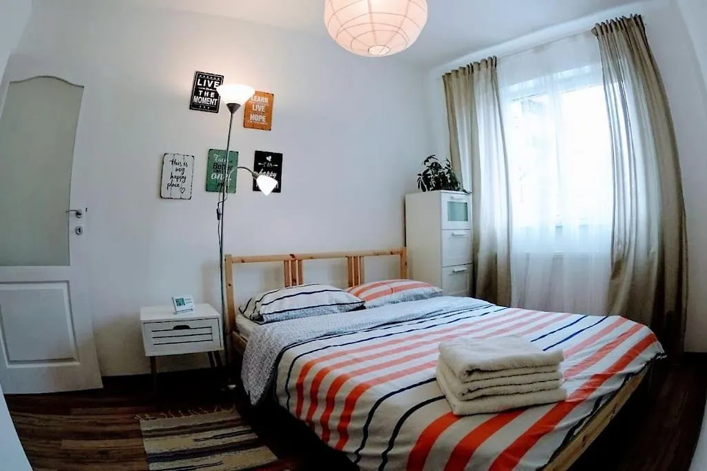 Modern Apartment, 1 Bedroom + Livingroom-1