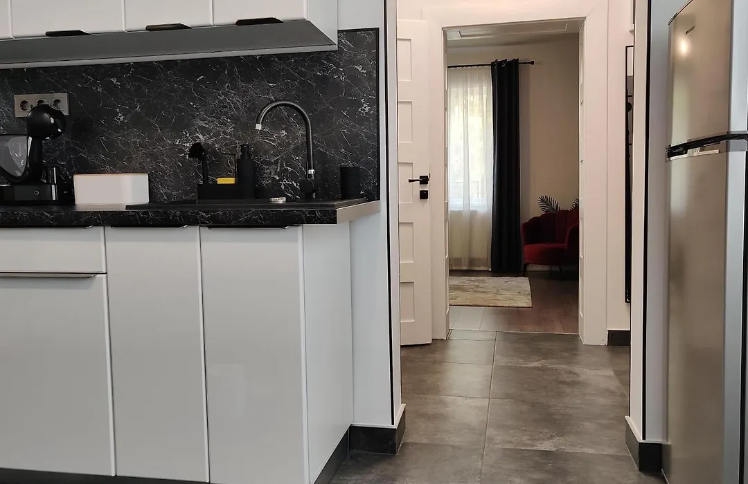 Căsuță cu parcare și grădină - The Cozy Chic Retreat-1
