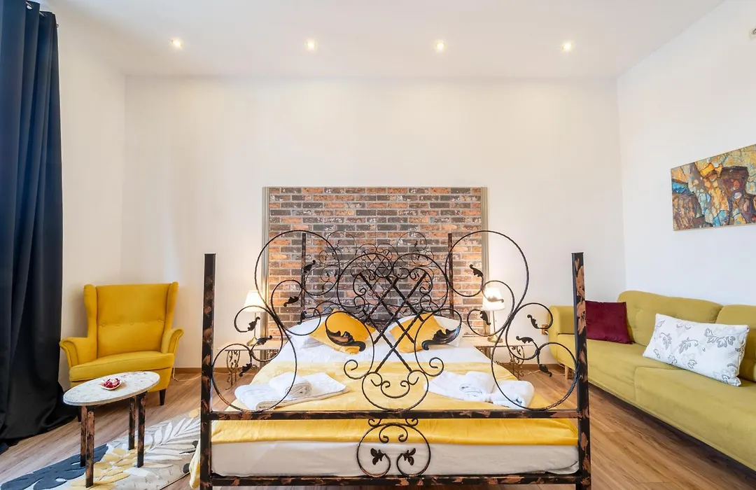 Grand Historic Residence With New Luxury Marble Design-Main Square-1