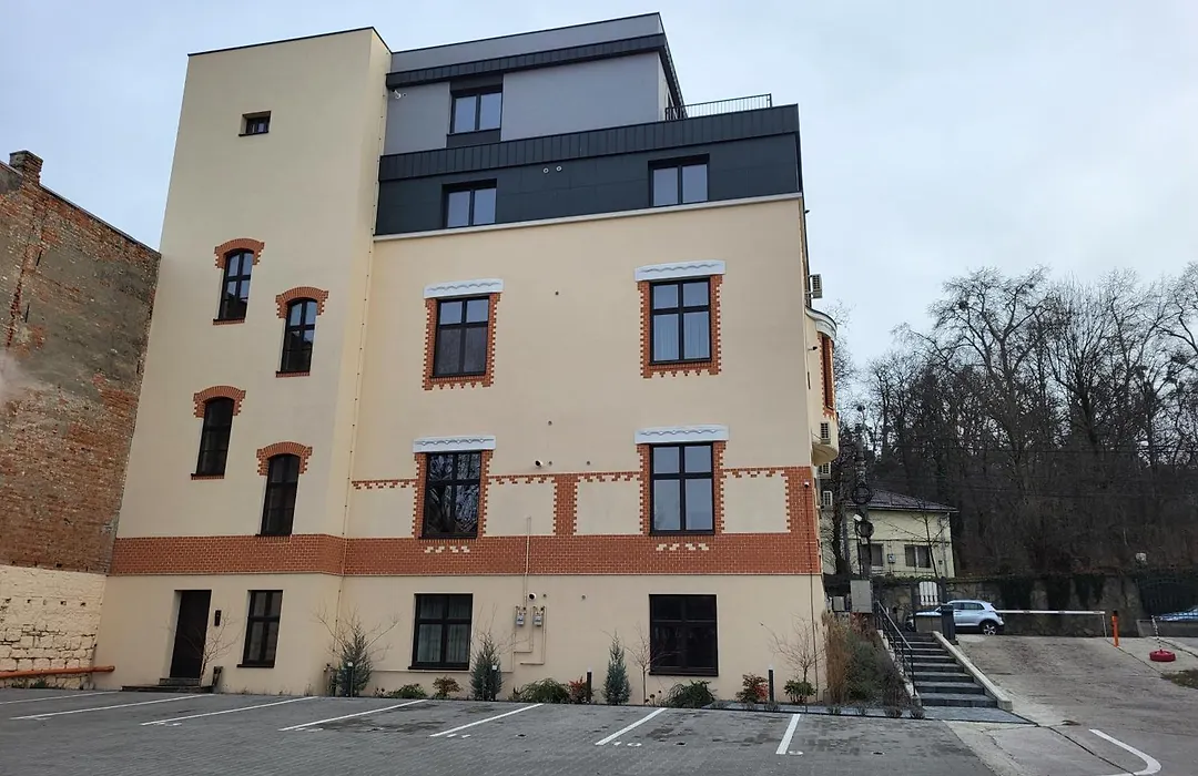 Ophir Apartment Central-1