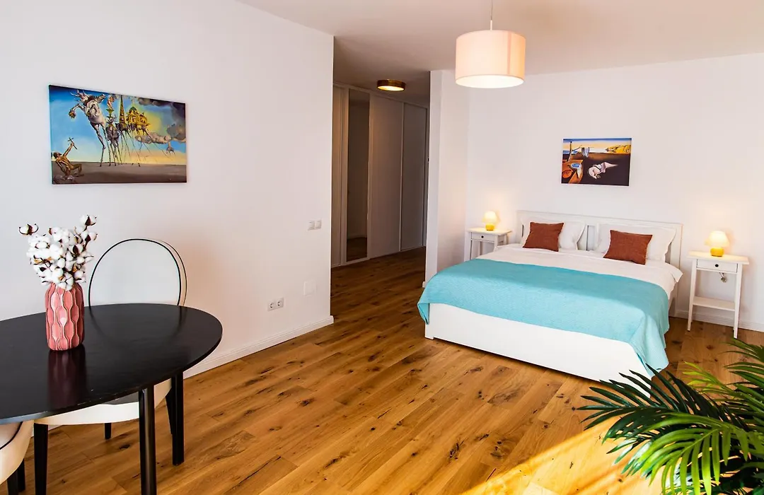 Opera Central Apartment - Free Parking Place-1