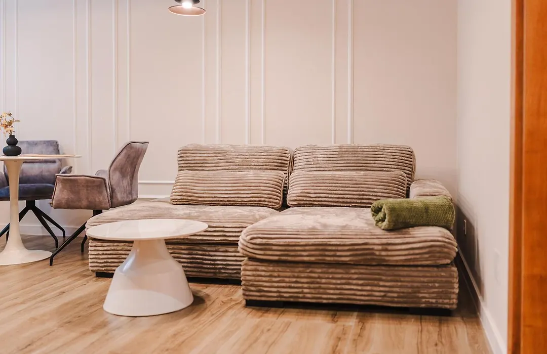 Chic 1Br With Office - Calm, Cool & Connected-1