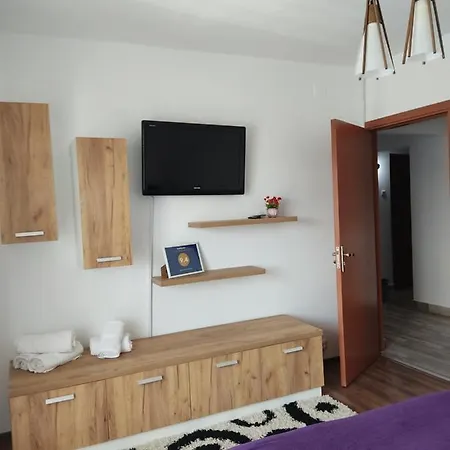 Apartment Farmec-3