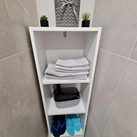 Studio Pico-2