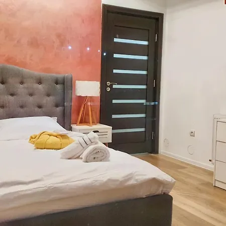Cozy Penthouse In A New Business Building In City Center. Free Private Parking-3