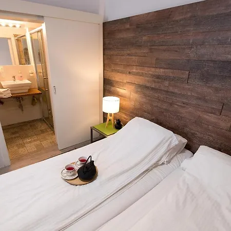 Ultra Central Bohemian Apartment 1-2
