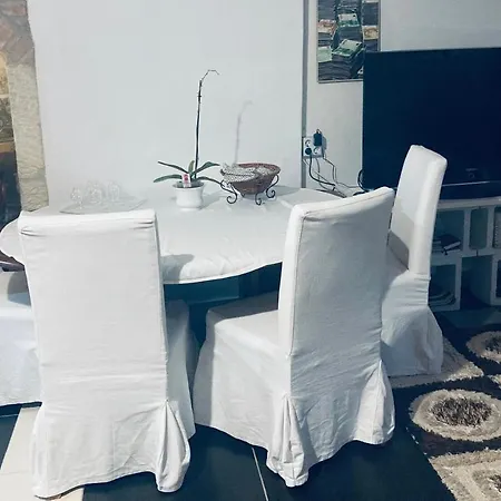 Boutique Suite 2-2