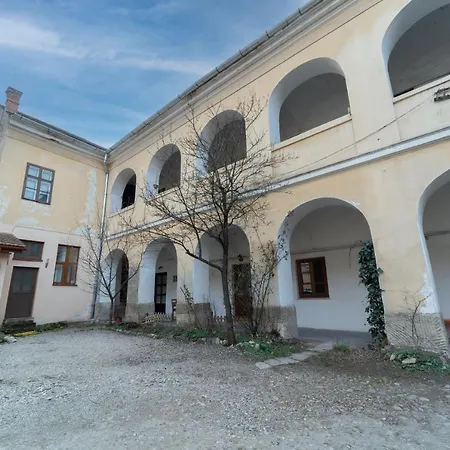 5* luxury in Unirii square.-3