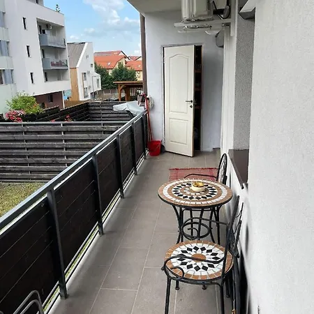 Yamaluxe Apartments - Home-Like Apartment-2