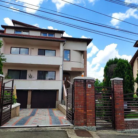 Ten'S Apartment - Spatios Si Linistit-3