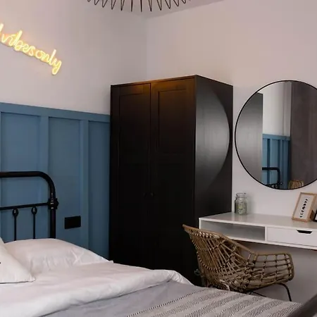 blue moon. cozy apartment near Iulius Mall-2