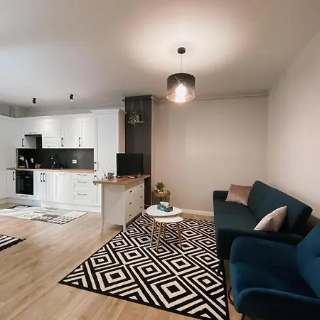 Owl'S Nest Apartment-3