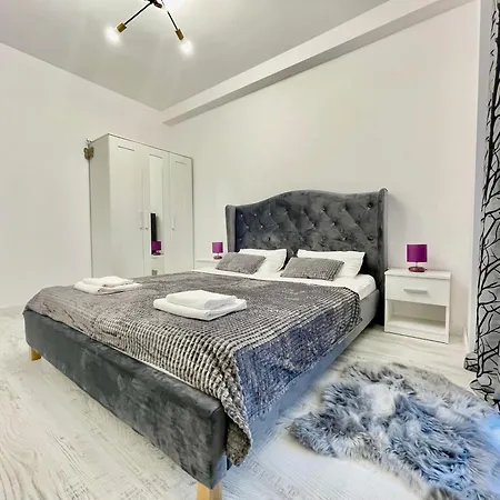Central Apartment In Cluj-Napoca - Yamaluxe Apartments-2