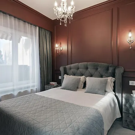 The Episode - Jacuzzi Penthouses-2