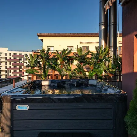 The Episode - Jacuzzi Penthouses-3