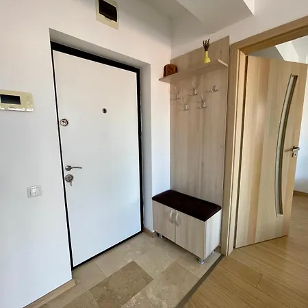 Yamaluxe Apartments - Between The Lakes - Close To Iulius Mall-3