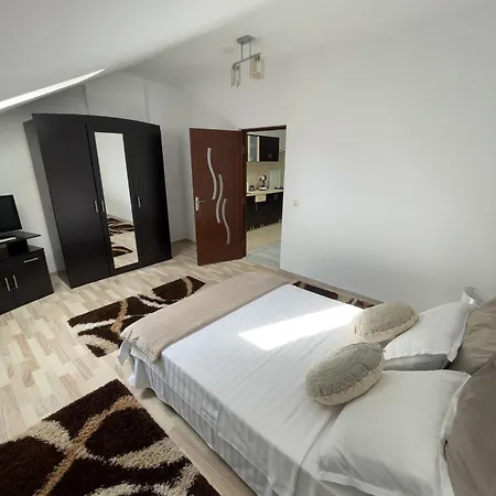 Enjoy Apartments - Central Skylight Residence-3