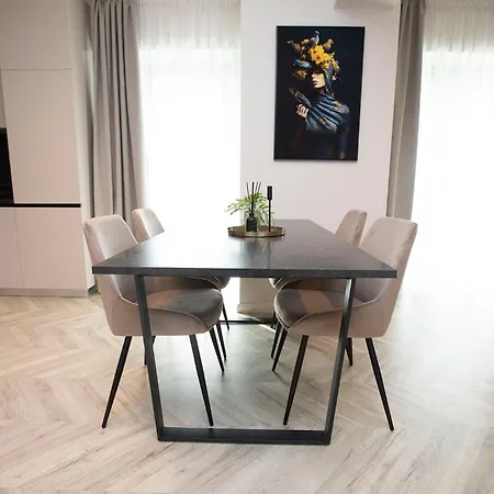 Sadim Lux Apartment City Tower 14-18Th Floor-3