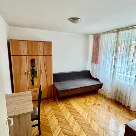Ofer spre închiriere apartament 2 camere-3