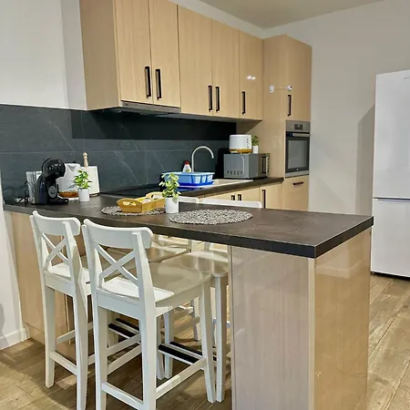 Central Park Apartment-3
