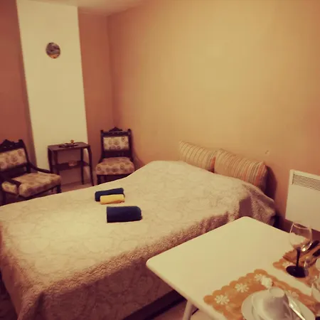 Garsionera Teo-3