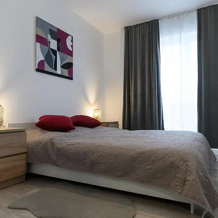 Lovely House By Mary Supercentral And Parking-3