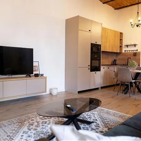 Emma'S Place-2