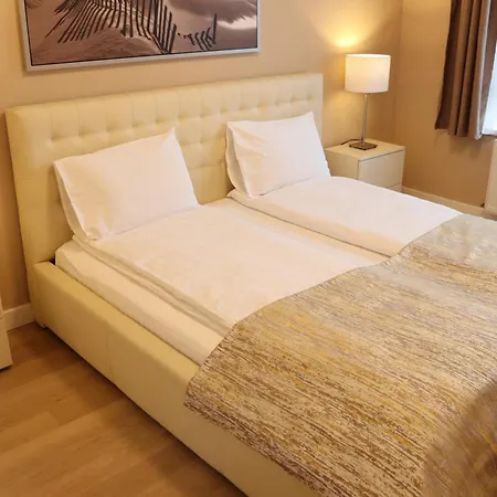 Platinia Home-2
