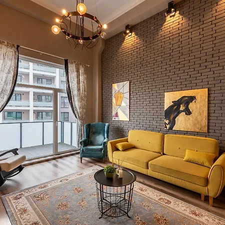 Central Retreat, Free Private Parking-3