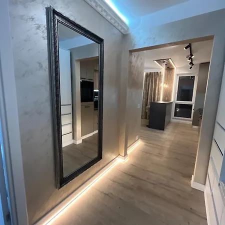 Rin Skylounge Apartment-3