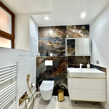 Loft 37 - Luxe Garden Stay-3