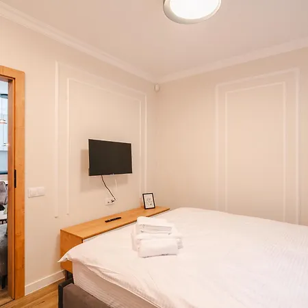 Elegant 2Br Escape - Zorilor Charm With Parking-3