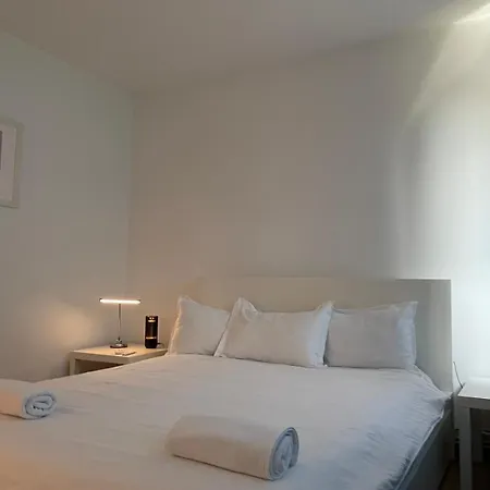 Peles Green Apartment&Piano-3