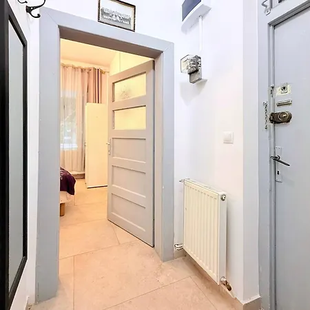 Apartment Near Central Park With Garden View-2