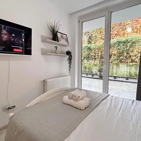 Mera Escape Private Parking&Terrace-3