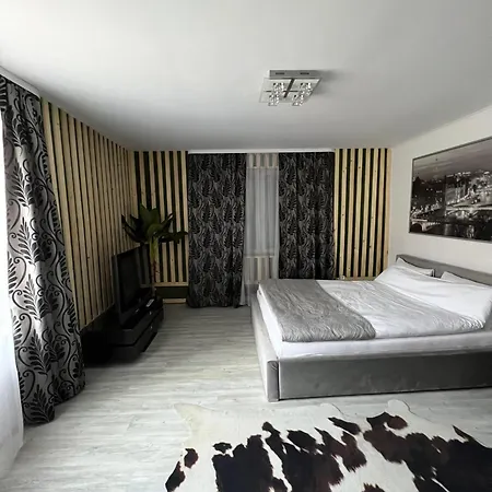 Luxus Cluj Airport Apartments-2