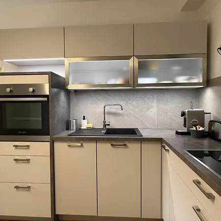 APARTAMENT Iaroi 2-2
