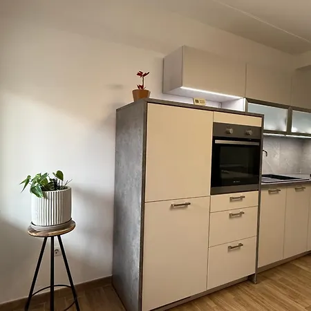 APARTAMENT Iaroi 2-3