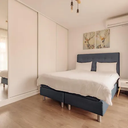 Zen Central Apartments-3