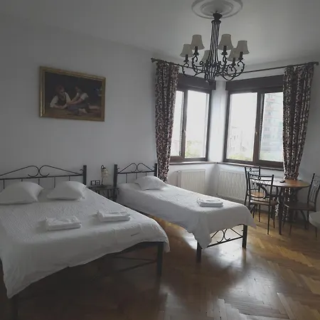 Mozart Studios-3